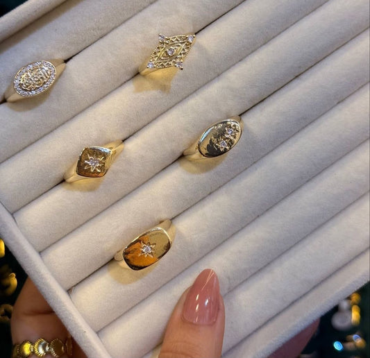 Pinky ring
